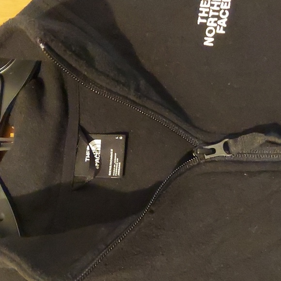The North Face TKA Attitude 1/4 Zip Fleece (TNF Black) Men's Clothing - Picture 4 of 4